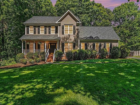 4th image of 2133 Benwicke Dr