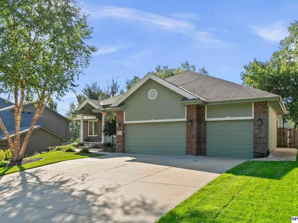 16367 Y St, Omaha, NE 68135