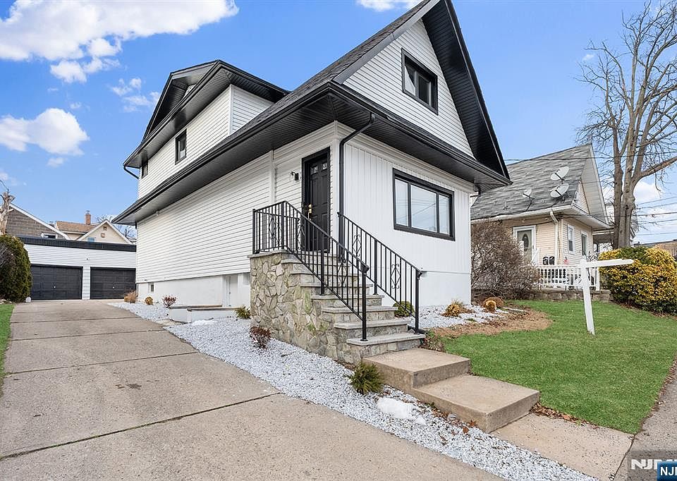 1st image of 290 Queen Anne Rd