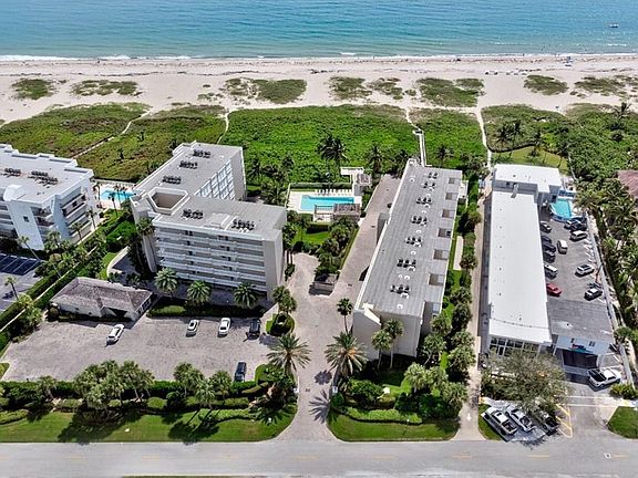 3rd image of 1536 Ocean Dr #102B