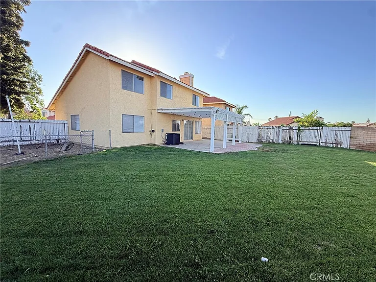 6690 Acacia Ct — Photo 2