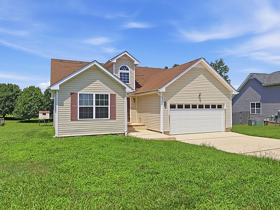 3rd image of 1295 Keech Dr