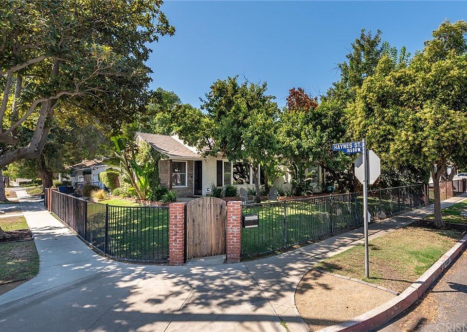 1st image of 6525 De Celis Pl