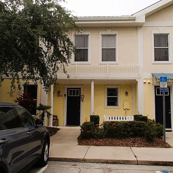 2075 Heritage Key Blvd — Photo 1