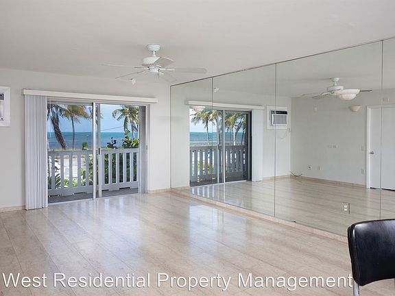 3rd image of 2601 S Roosevelt Blvd APT 203A