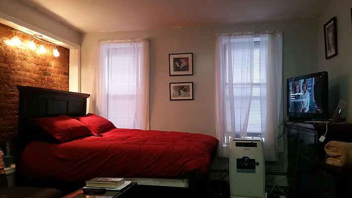 Rented by Signature Property Realty | media 26