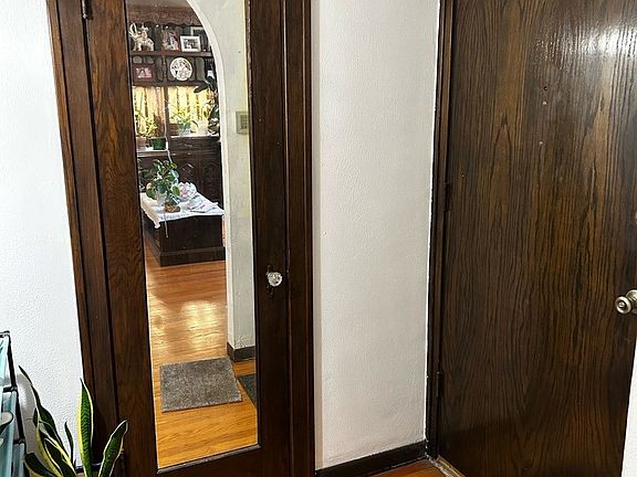 4th image of 1525 Wenonah Ave