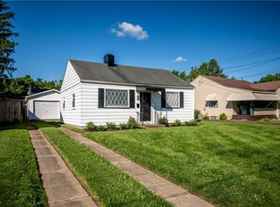 1090 Hillcrest St, Sharon, PA
