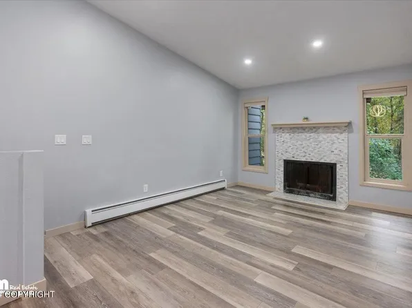 8422 Lake Otis Pkwy #B-08, Anchorage, AK 99507