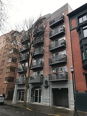 West Park Place — Photo 21