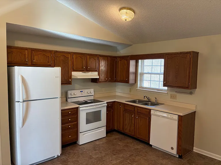 1331 Amandajo Dr — Photo 30
