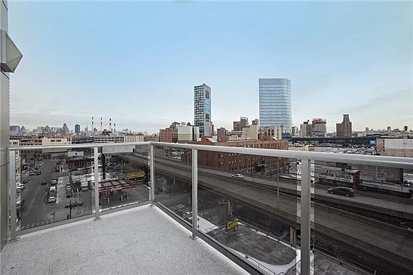 Rented by Space Marketing Shop | media 19