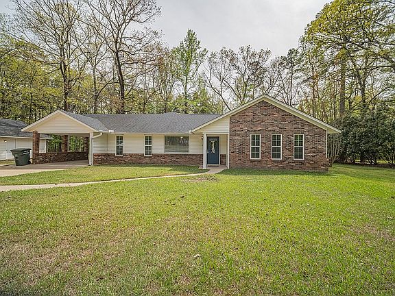 3rd image of 165 Allen Dr