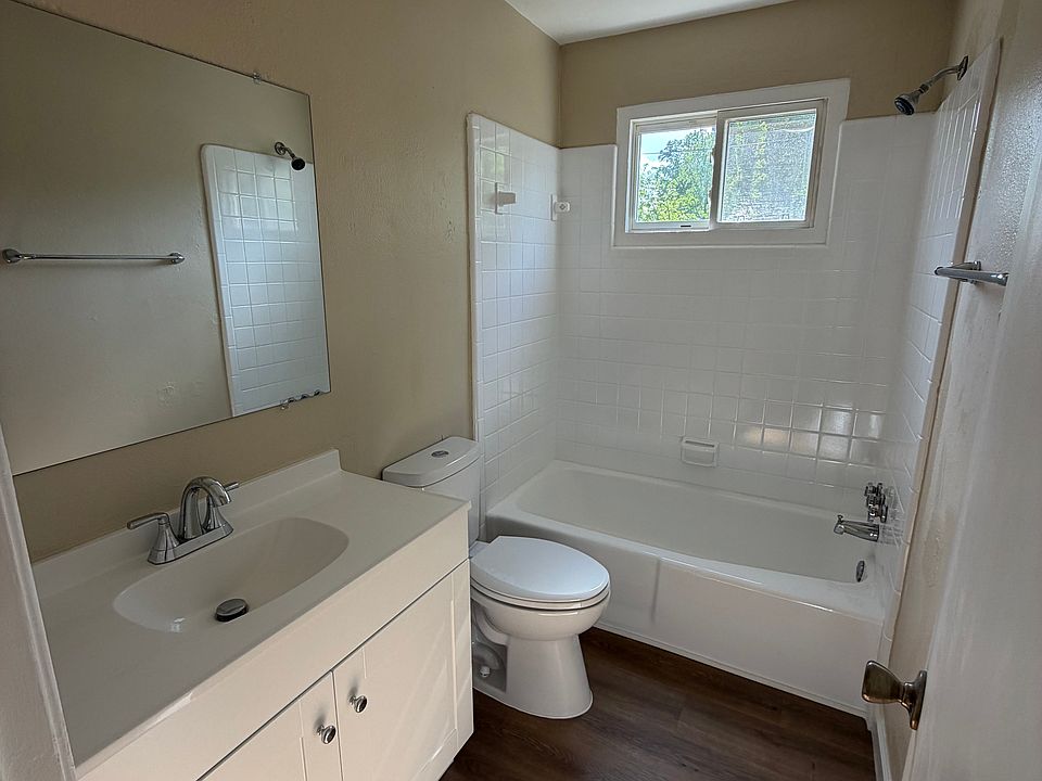 2nd image of 301 Kersey Dr #A
