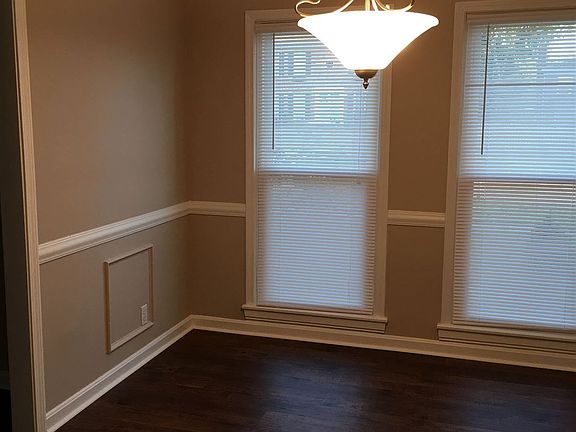 ....dining room with new floors and new lighting...