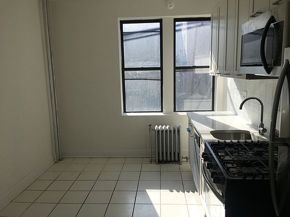 5th image of 226 66th St #5E