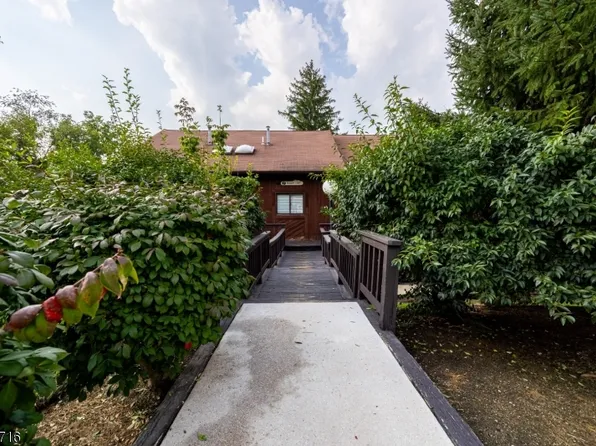 7 Sugar Loaf Ct BLDG 7 #5, Vernon Twp., NJ 07462