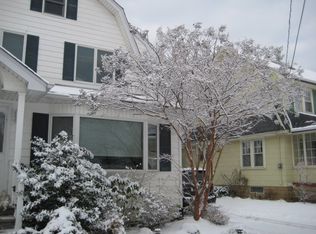 71 Harding Ave, Lynbrook, NY 11563