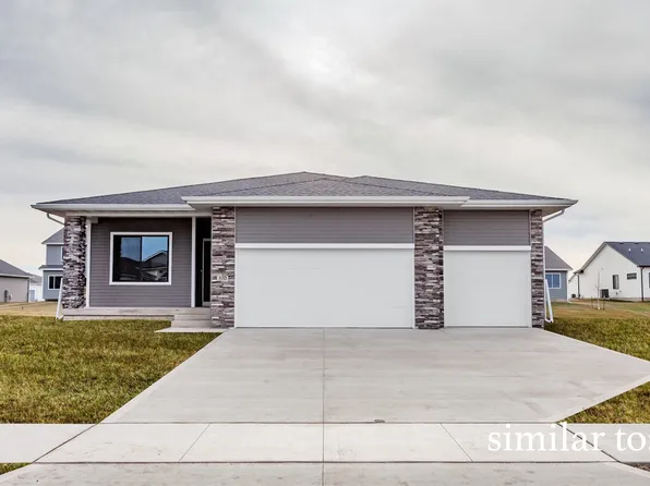 1530 Werthman Dr, Waukee, IA 50263