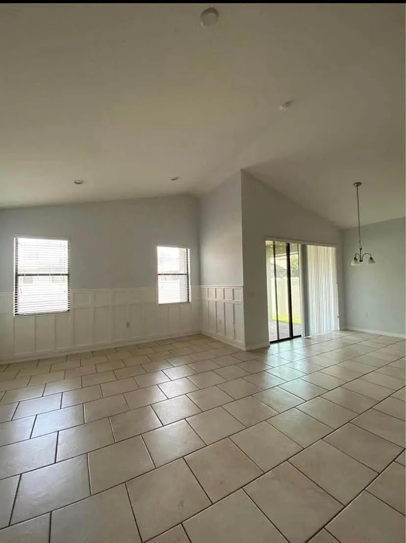 5125 Ravena Ave W — Photo 2