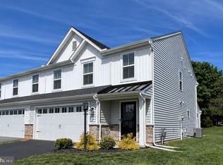 11 Shillington Ln, Carlisle, PA 17013