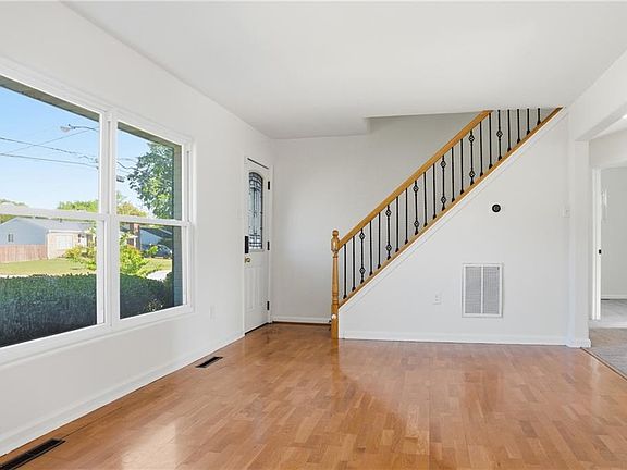 4th image of 624 Cunningham Rd