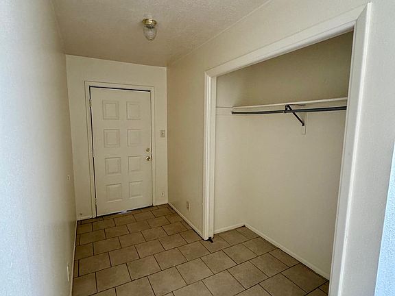 4th image of 625 Louisiana Blvd SE #B