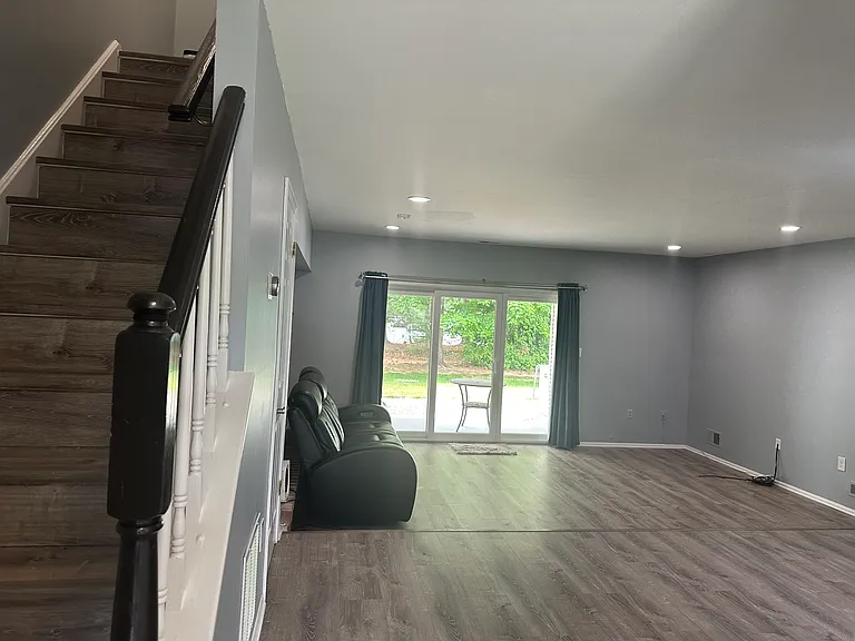 61 Goodwin Dr — Photo 1