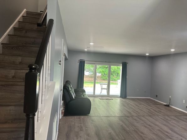61 Goodwin Dr