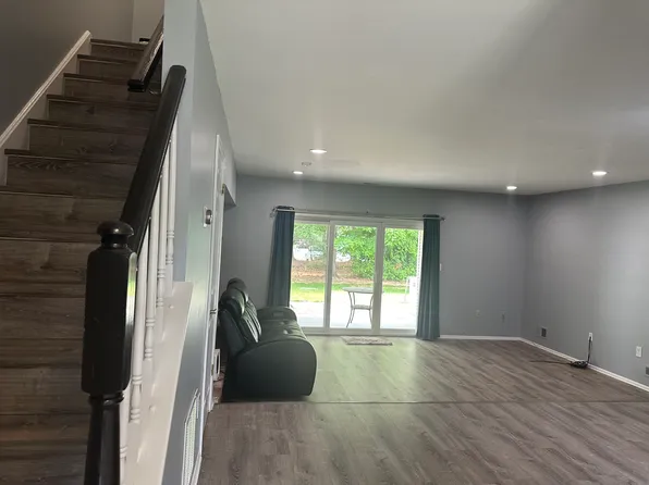 61 Goodwin Dr, North Brunswick, NJ 08902