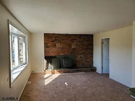 3rd image of 494 Deptford Ave