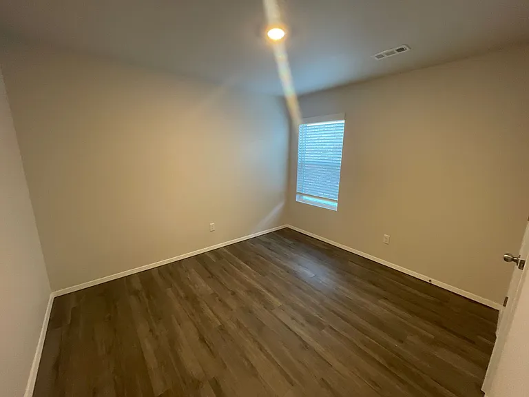 3070 Vail Ave — Photo 10