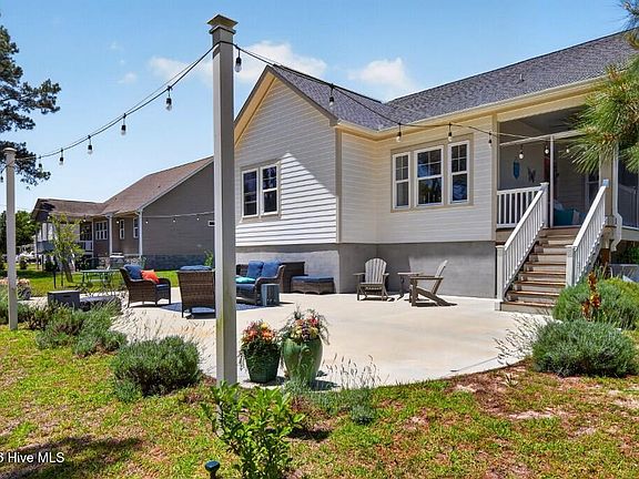 5th image of 904 Sea Holly Court