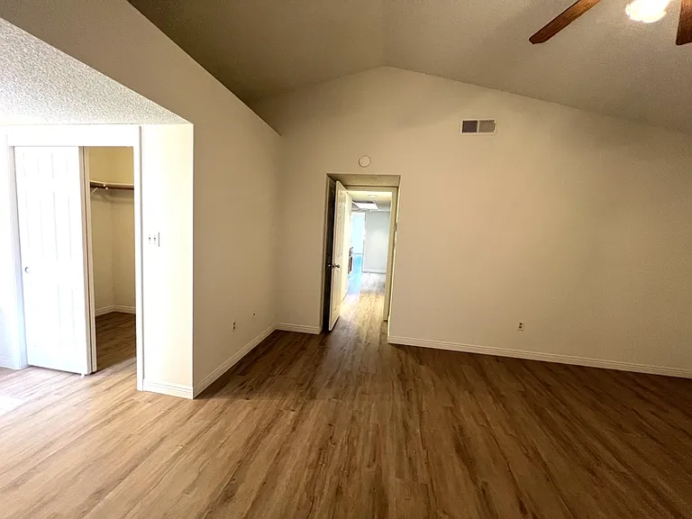 14009 Christella Ct — Photo 12
