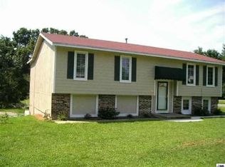 1301 NW Mandell Rd, Topeka, KS 66618