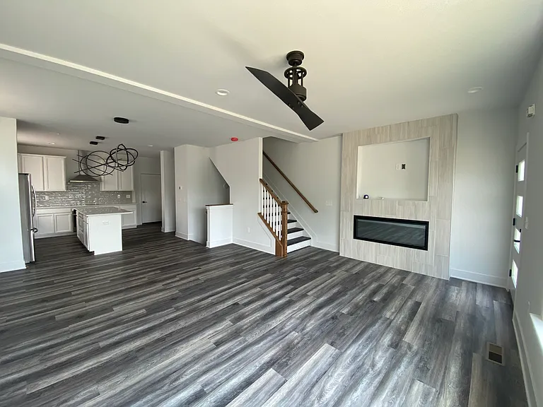 3842 Duck Creek Rd — Photo 2