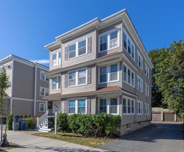 257 Belgrade Ave, Roslindale, MA, 02131