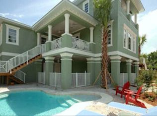 204 Oak Ave, Anna Maria, FL 34216