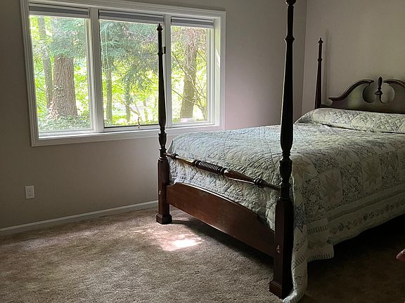 lower level bedroom