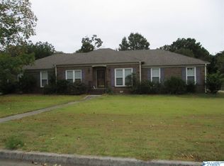 100 Darroby Dr, Madison, AL 35758