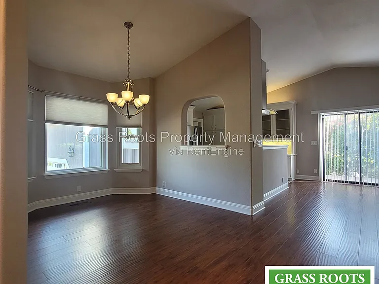 12061 Lake Wildwood Dr — Photo 3