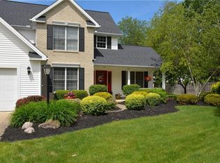1108 New Market Trl, Brunswick, OH