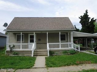 513 N 13th St, Herrin, IL 62948