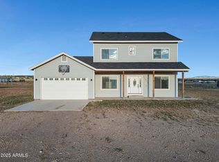 25099 N Constitution Dr, Paulden, AZ 86334