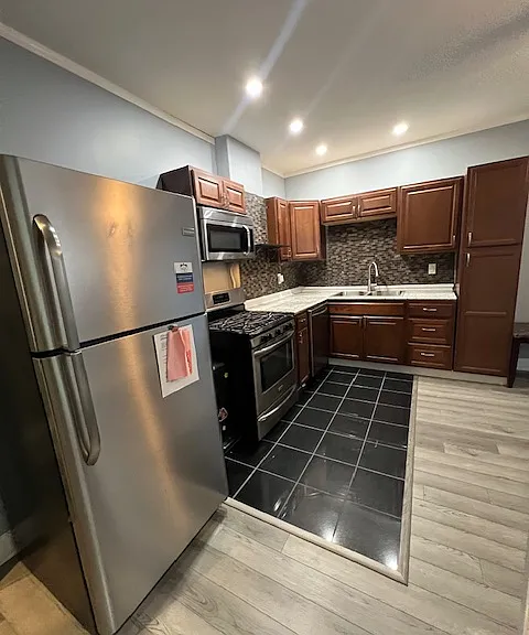 215 Cherry St #11 — Photo 15