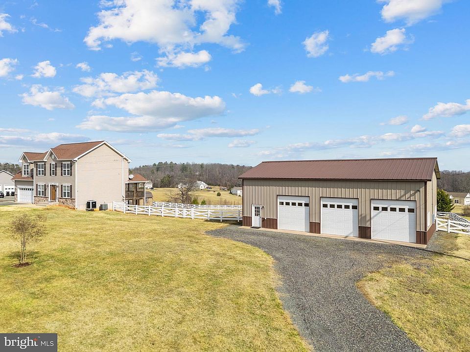 1st image of 17287 Birchwood Dr