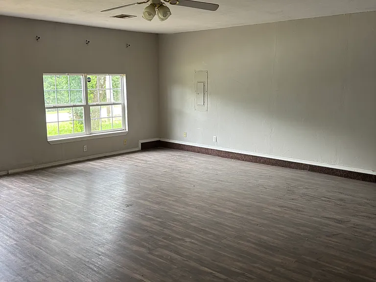 1505 N Indian Meridian Rd — Photo 11