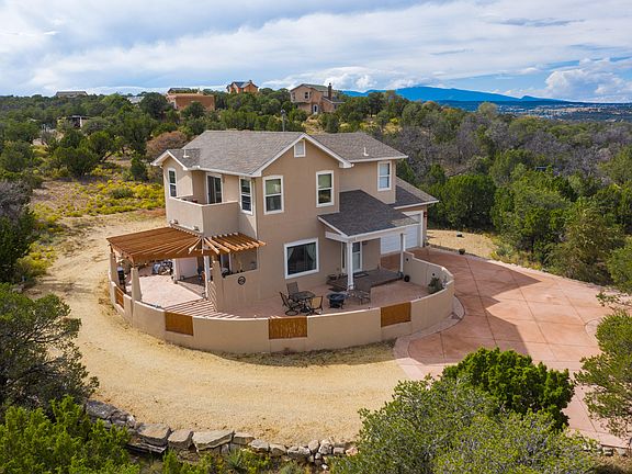 5th image of 7 Delante Ct