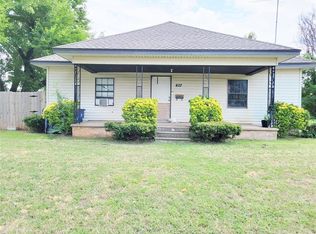 827 W Alabama Ave, Chickasha, OK 73018