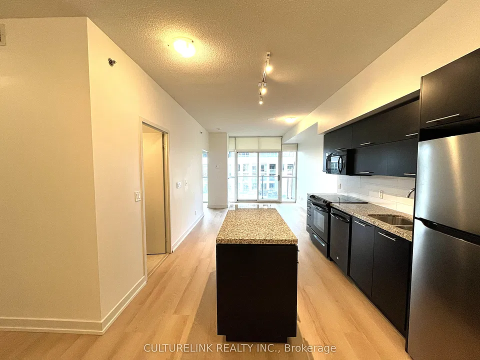21 Nelson St #915